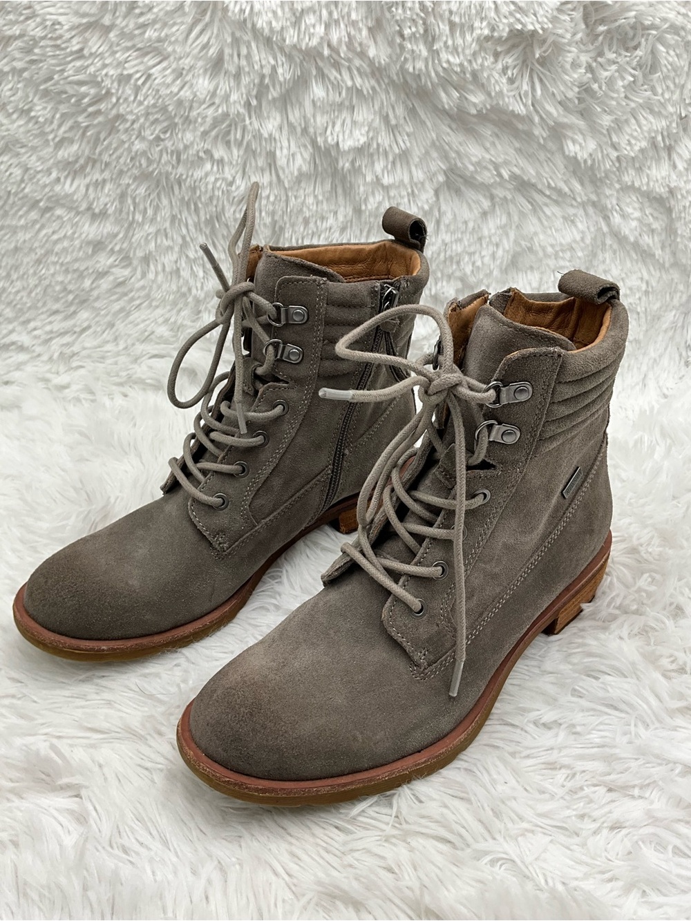 Sofft Aqua Sofft Boots Size 7.5 Gray Taupe Suede Waterproof Lace up Side Zipper